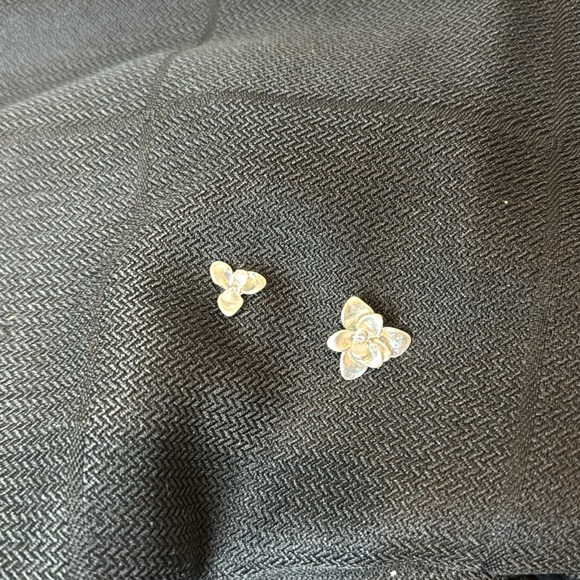 NWT Banana Republic convertible earring - Picture 3 of 5